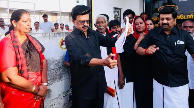 तमिलनाडु के सीएम एमके स्टालिन ने कहा कि राज्य सरकारों से परामर्श किए बिना परिसीमन को आगे बढ़ाने की कोशिश "लोकतंत्र पर हमला" है