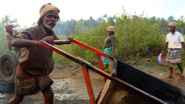 பிளாஸ்டிக் சாலை