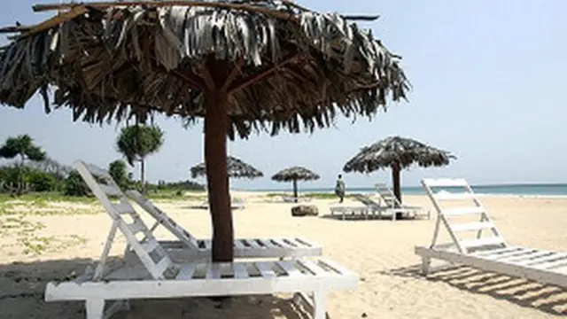 ඇමති ආරක්ෂක අංශයේ නිලධාරීන් දෙදෙනෙකුට ස්ත්‍රී දූෂණ චෝදනා