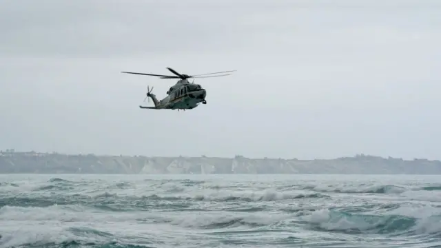 Спасательный вертолет