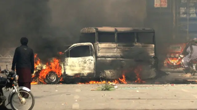 اسلام آباد میں کریک ڈاؤن