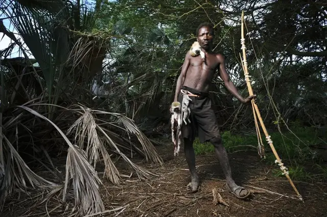 Suku Hadzabe di Tanzania, Afrika