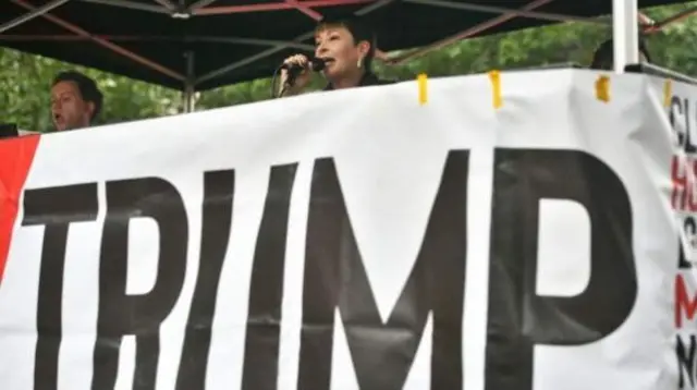 کارولین لوکاس