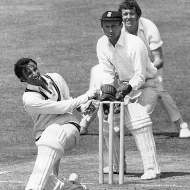 آصف اقبال کریز پر