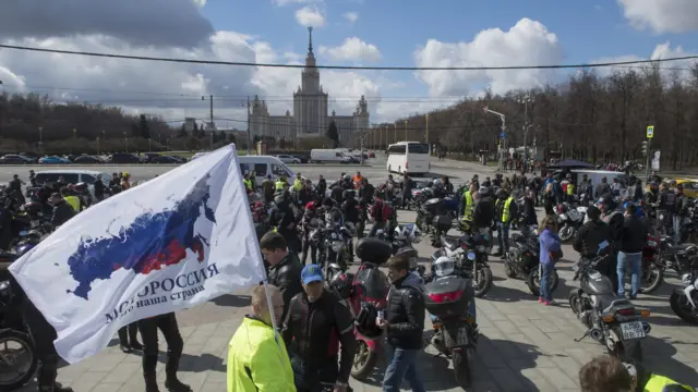 Открытие мотосезона на смотровой площадке МГУ