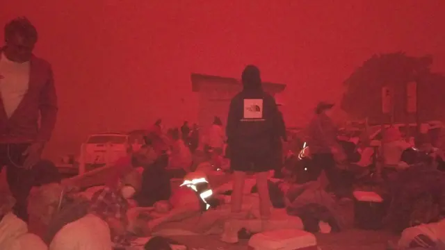 ملاکوٹا میں لال آسمان