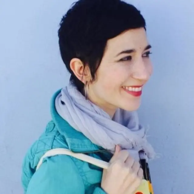 Juliet Menéndez, autora de Latinitas