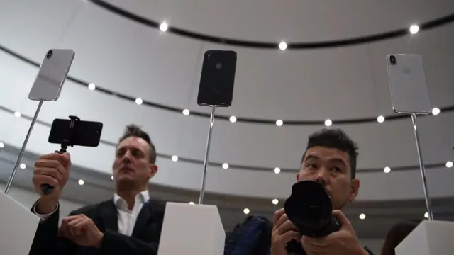 FaceID có thể hoạt động trong bóng tối