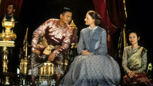 เดอะ คิง แอนด์ ไอ ฉบับภาพยนตร์ที่ออกฉายในปี 1999 นำแสดงโดย โจว เหวินฟะ และโจดี ฟอสเตอร์