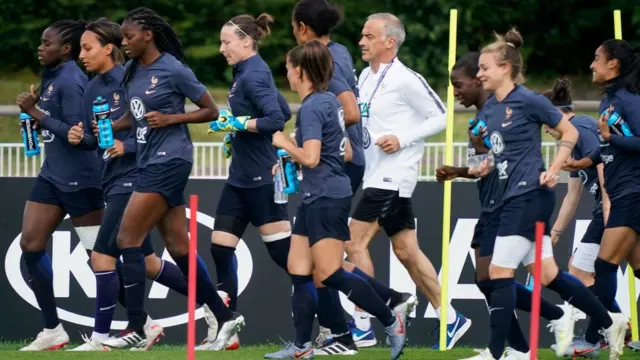 Ndị egwuregwu Frans