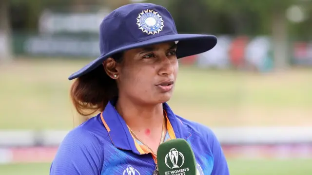 ન્યુઝીલૅન્ડમાં યોજાયેલ મહિલા ક્રિકેટ વિશ્વકપમાં ઑસ્ટ્રેલિયા સામેની મૅચમાં ભારતની હાર થઈ છે