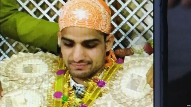 અશ્ફાક હુસેનના લગ્ન બે મહિના પહેલાં થયા હતા