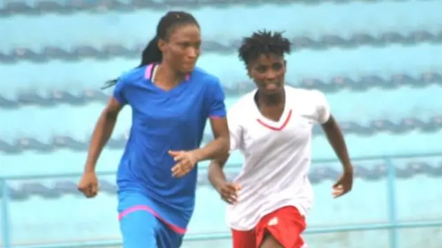 Chinenye Okafor en action pour les "Pelican Stars"