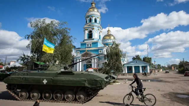 রুশ অধিকৃত অনেক এলাকা সম্প্রতি ইউক্রেন পুনর্দখল করেছে।