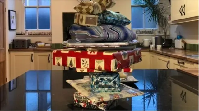 ক্যাডির জন্য উপহার