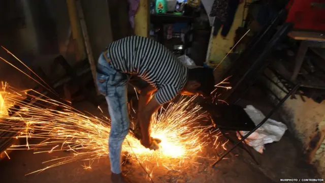 मैन्युफैक्चरिंग