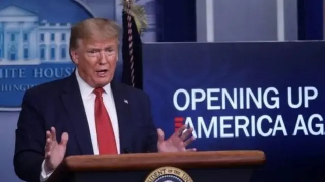 डोनाल्ड ट्रंप