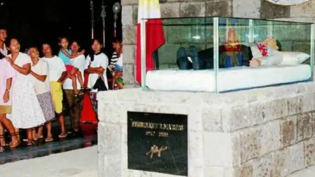 මාර්කෝස් දේහය තැන්පත් කරනු ලැබ ඇති ආකාරය