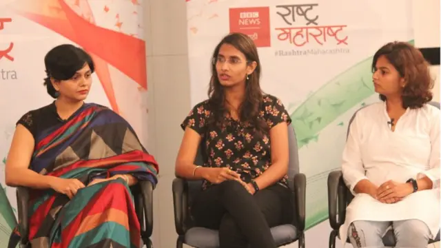 चर्चासत्रात सहभागी झालेल्या महिला