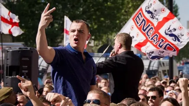 "Ліга захисту Англії"