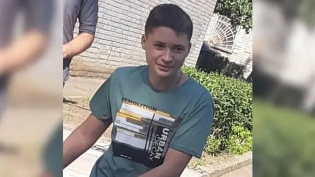 Tigranova porodica kaže da je on bio ljubitelj istorije i da je čak pobedio na školskom takmičenju iz istorije