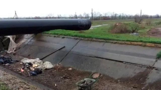 يبدو أن خط الأنابيب قد تضرر في منطقة ثانية