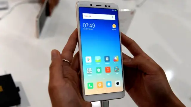 મોબાઇલની તસવીર