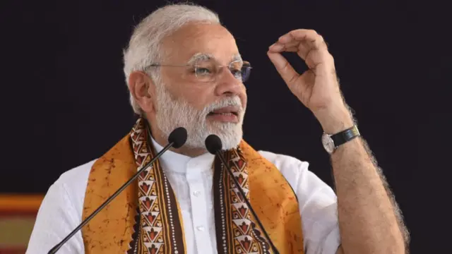 नरेंद्र मोदी