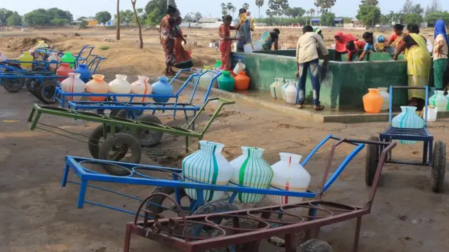 கிராம மக்கள் வாழ்வில் ஒன்றிபோன தண்ணீர் வண்டி
