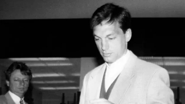 عکس سیاه و سفید از ویکتور اوربان در دوره جوانی