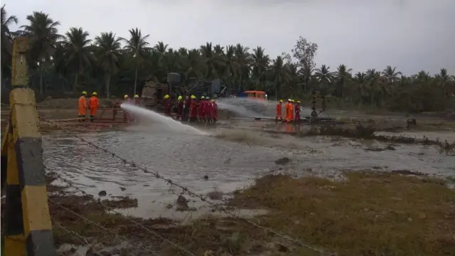 అదుపులోకి వచ్చిన బ్లో అవుట్