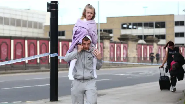 پلیس می‌گوید کودکان هم در میان کشته شدگان بوده‌اند