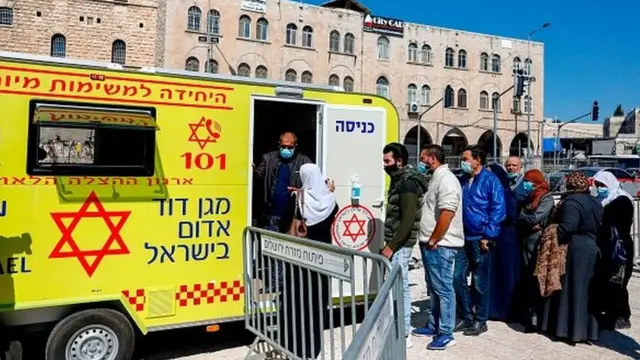 Передвижная лаборатория в Израиле