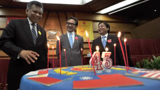 สุรินทร์ พิศสุวรรณ