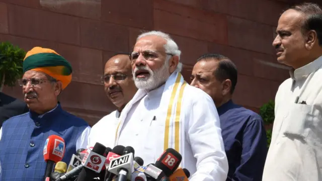 नरेंद्र मोदी