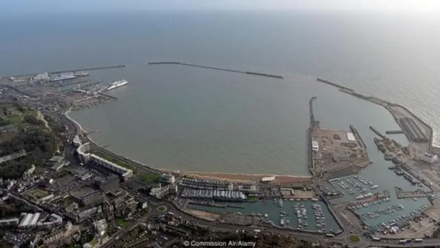 समुंद्री तट