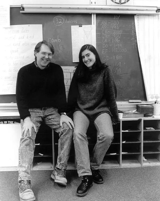 Devedesetih je bila prikazana izložba pod nazivom Ljubav je suština porodice koja je skrenula pažnju na nove oblike porodice, poput one koju su činili Alan Arnaboldi i njegova ćerka Dejna