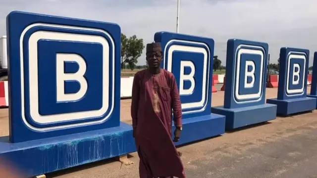 Wani jami'in ma'aikatar ayuika ta Najeriya