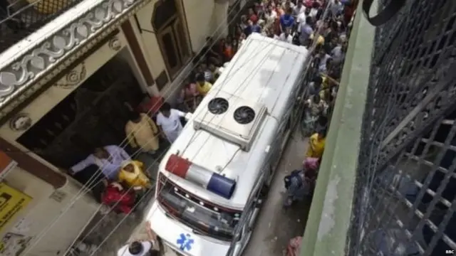 भाटिया कुटुंबीयांचे घर