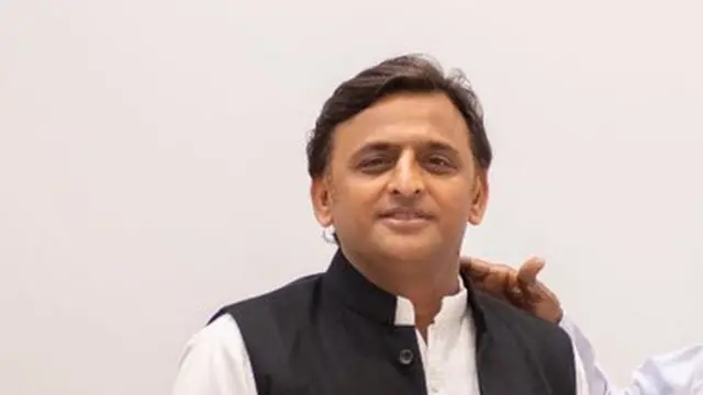 अखिलेश यादव