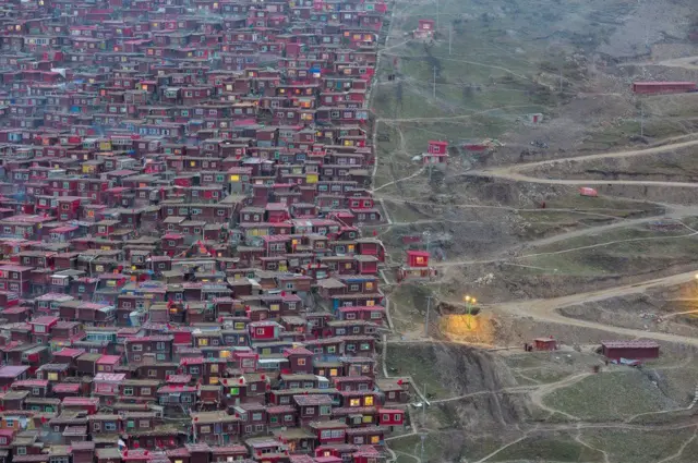 مستعمرة بوذية