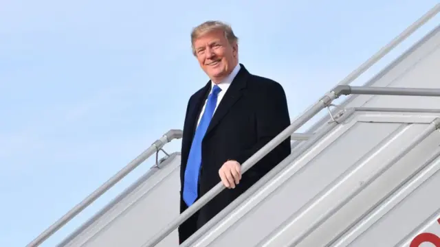 Дональд Трамп прибув до Швейцарії, щоб виступити на Всесвітньому економічному форумі в Давосі