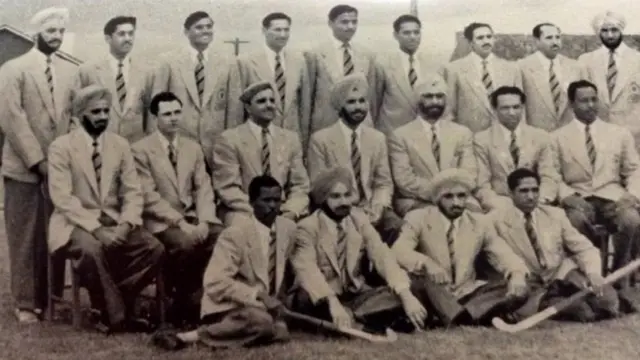 1956 ਦੇ ਮੈਲਬਰਨ ਉਲੰਪਿਕ ਵਿੱਚ ਸ਼ਾਮਲ ਭਾਰਤੀ ਹਾਕੀ ਟੀਮ