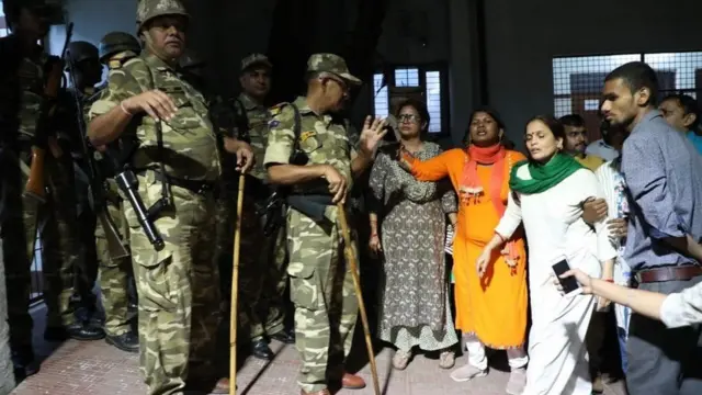 કમલેશ તિવારીના પરિવારજનો