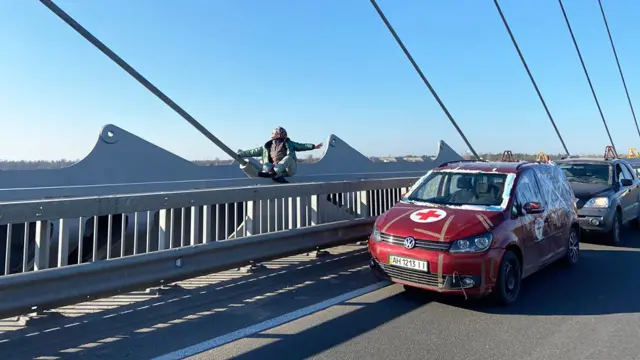 Автомашина с красным крестом