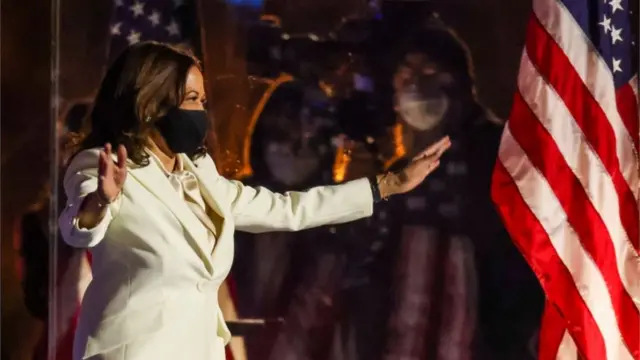 کامالا هریس، نخستین زن آمریکایی است که به سمت معاونی ریاست جمهوری این کشور می‌رسد