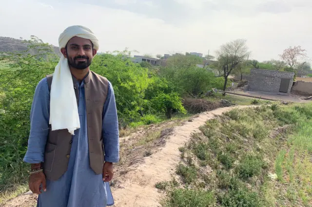 ஸ்பர்ஷ் அஹூஜா பெலாவில்