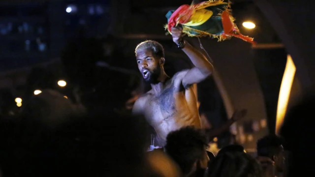 A ranar ce kuma a Addis Ababa, magoya baya suka fantsama kan tituna domin yin murna saboda gurbin da Ethiopia ta samu na zuwa gasar cin Kofin Nahiyar Afirka da za a yi a shekara mai zuwa, karon farkon tun 2013...