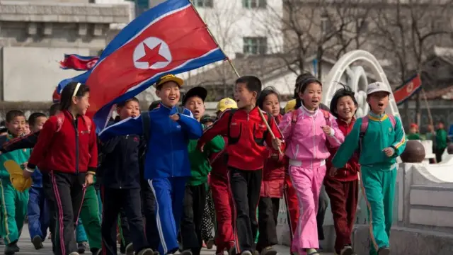 niños en Pyongyang