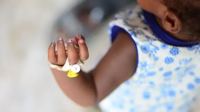 குழந்தைகள் இறப்பு விகிதம்: தமிழ்நாடு மற்றும் வட இந்தியாவின் நிலை என்ன? - நிடி ஆயோக் அறிக்கை